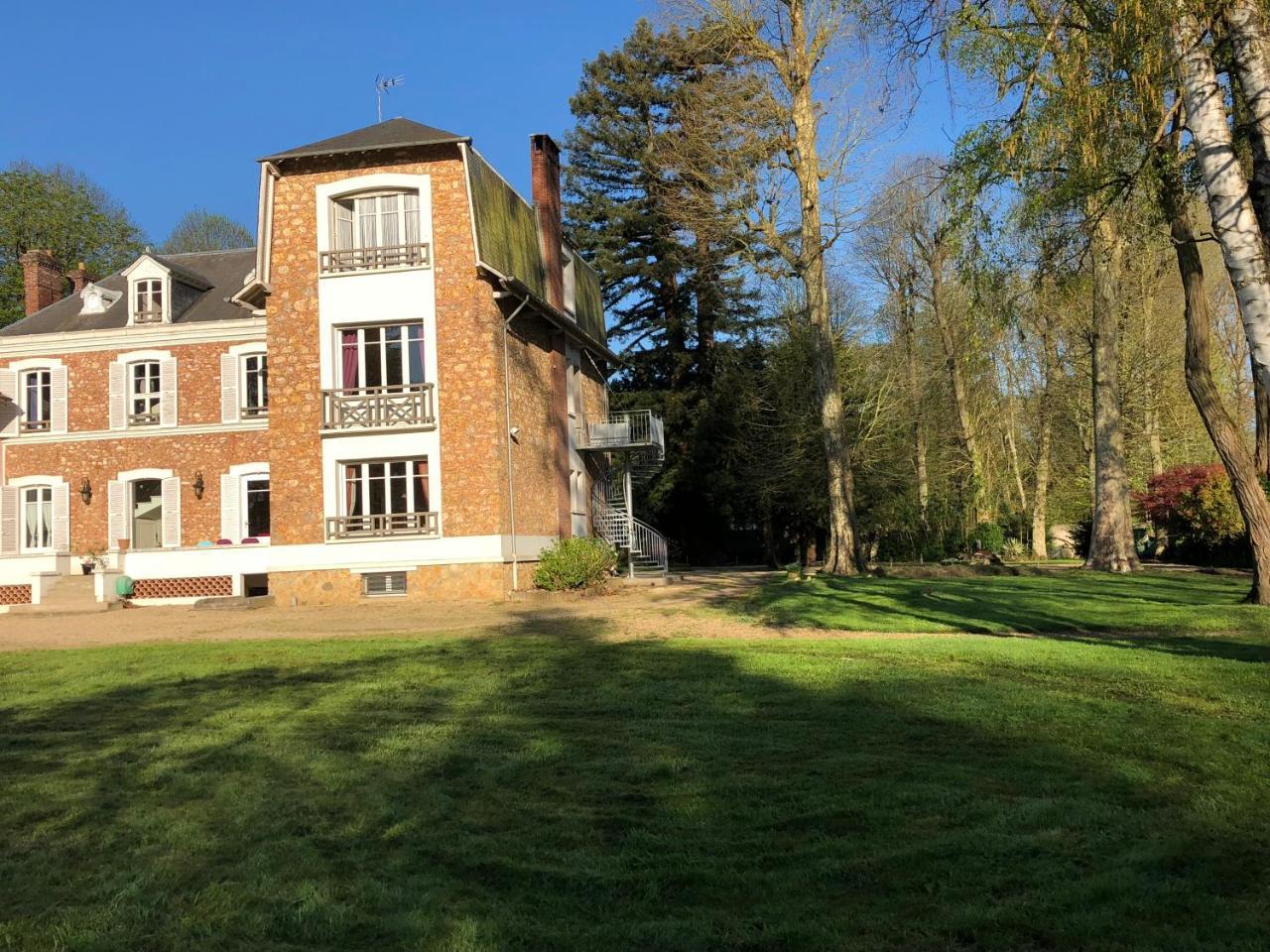 La Villa Rochette Forges-les-Bains Exterior photo